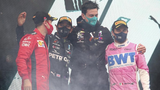 FOTO: Lewis Hamilton Juara Dunia F1 2020