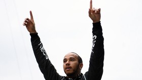 Pesan Menyentuh Hamilton untuk Warga Ukraina yang Diinvasi Rusia