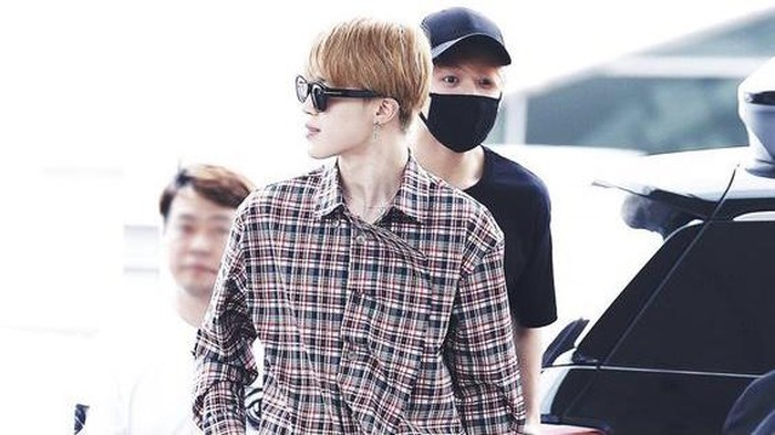 Kumpulan Outfit yang Buktikan Jimin BTS Sebagai Ikon Fashion