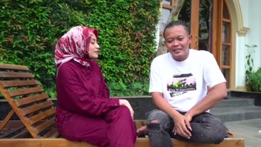 img-title Jaga Perasaan Nathalie Holscher, Sule Sempat Emosi ke Iis Dahlia?