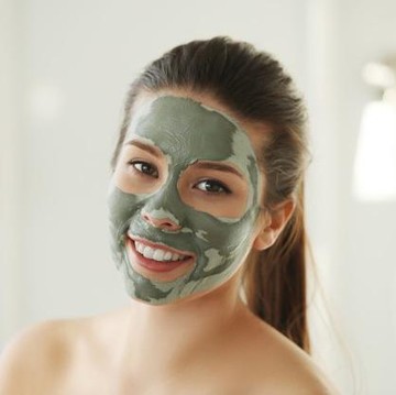 4 Rekomendasi Clay Mask Bagus di Bawah Rp 50 Ribu