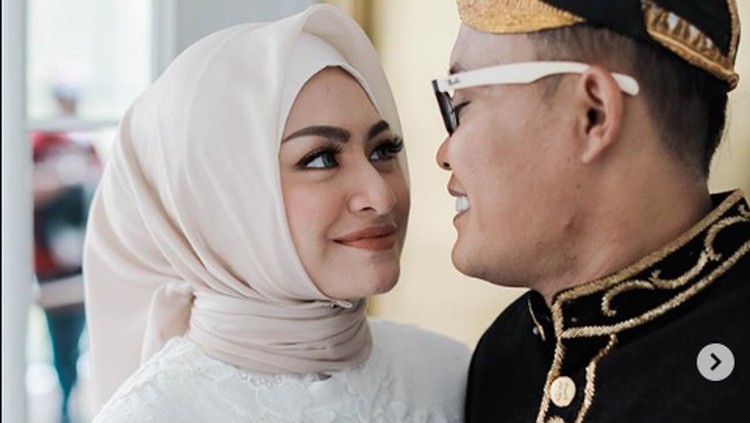 Sule dan Nathalie Holscher