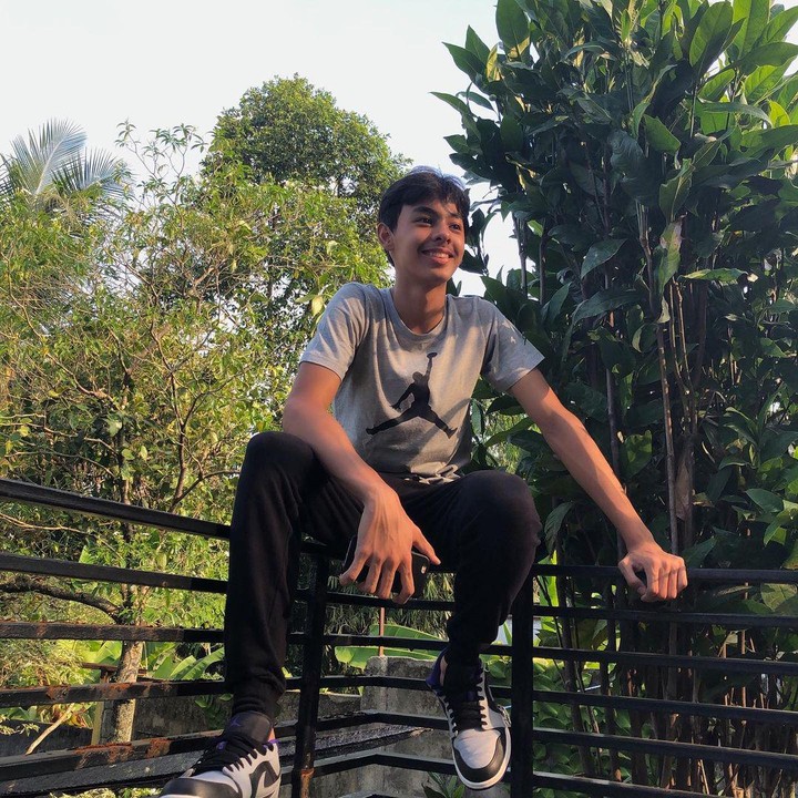 <p>Dari pernikahannya dengan Ananda Lontoh, pesinetron Attar Syach dikaruniai tiga anak, yaitu Fattah Syach, Zalfa Ananta Syach, dan Najma Clara Syach. (Foto: Instagram @ananda_faturrahman)</p>
