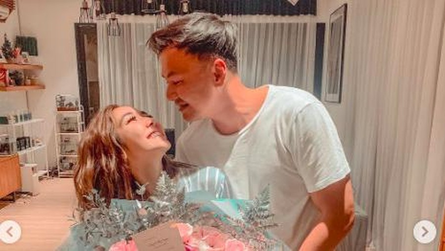 Gisel ulang tahun
