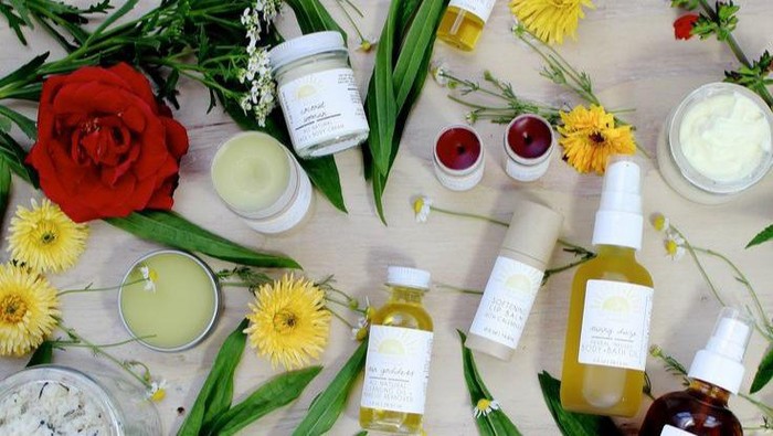 Kandungan Natural Herbs dalam Produk Skincare yang Hits di Tahun 2020