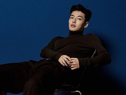 Kang Ha Neul Ditawari Peran Sebagai YouTuber di Film Streaming