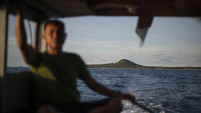 Seorang ABK yang merupakan kapten kapal Calvin 02 dari Merauke tewas setelah kapalnya diberondong tembakan kapal perang Papua Nugini saat berpatroli.