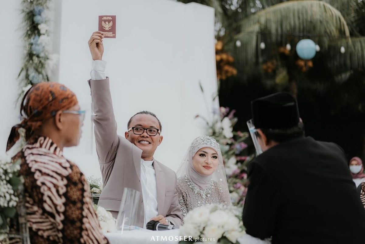 Sule dan Nathalie Holscher