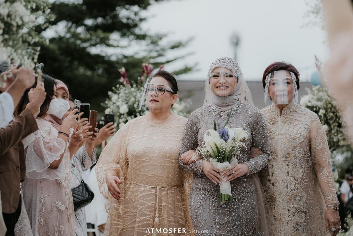 Sule dan Nathalie Holscher