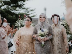 Nathalie Holscher Dikritik Gara-gara Gaya Hijab