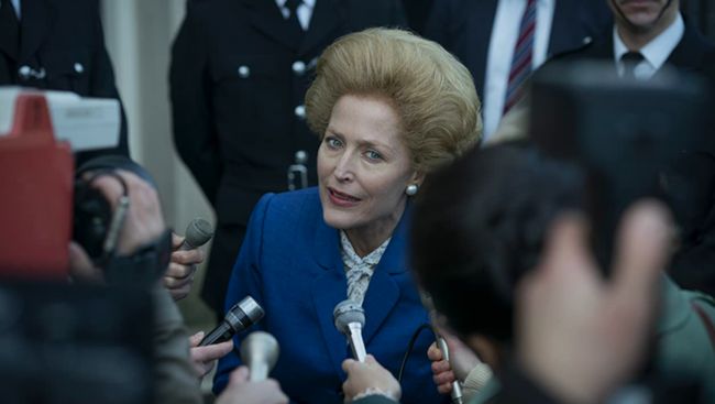 Sejumlah serial memenangkan banyak piala Emmy Awards 2021 pada Minggu (19/9) malam, seperti The Crown. Berikut daftar lengkap pemenang Emmy Awards 2021.