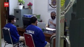 VIDEO: Pasangan Gay Di Aceh Terancam 100 Kali Cambuk