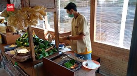 VIDEO: Menikmati Sego Berkat Murah Meriah Khas Ponorogo