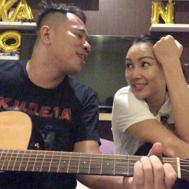Baru 2 Hari Jadian, Kalina Oktarani dan Vicky Prasetyo Putus?