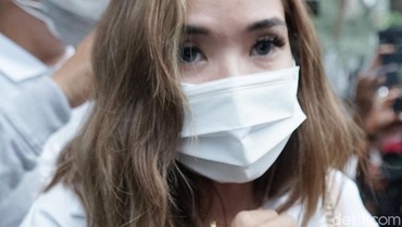 Blak-blakan Gisel ke Hotman Paris: Sudah Dihapus tapi Muncul Lagi
