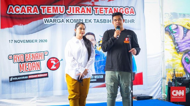 Kahiyang Ayu ikut bersama suaminya, yakni Bobby Nasution menemui tetangga di masa kampanye Pilkada Kota Medan.