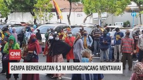 VIDEO: Kepanikan Warga Saat Gempa 6,3 M Guncang Mentawai