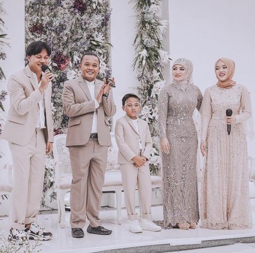 Ngakak, Sule Disebut Keren karena Undang Rizky Febian ke Pernikahan