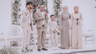 img-title Ngakak, Sule Disebut Keren karena Undang Rizky Febian ke Pernikahan