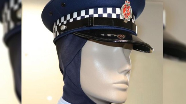 Kepolisian Selandia Baru memperkalkan seragam baru khusus untuk anggota polisi yang mengenakan hijab.