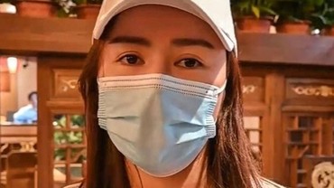 img-title Usai Operasi Hidung, Bentuk Telinga Wanita Ini Malah Jadi Janggal