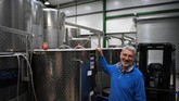 FOTO: English Noveau, 'Musuh Baru' Wine Prancis Dulu pedagang wine di Inggris berlomba-lomba untuk mengamankan Beaujolais Noveau sebagai persediaan. Kini, Inggris berhasil membuat rivalnya, English Nouveau.