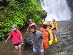 Diduga Depresi, WN Argentina Ditemukan Tewas di Sungai Dalam Hutan Bali