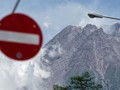 Gunung Merapi Semburkan Material Panas Sejauh 1,5 Km