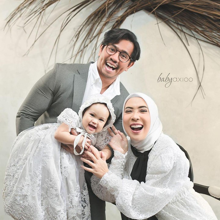 <p>Dari pernikahannya dengan Irvan Hanafi, Fitri Tropica atau Fitrop dikaruniai seorang putri bernama Sada Amina Hanara. (Foto: Instagram @irvantoge)</p>