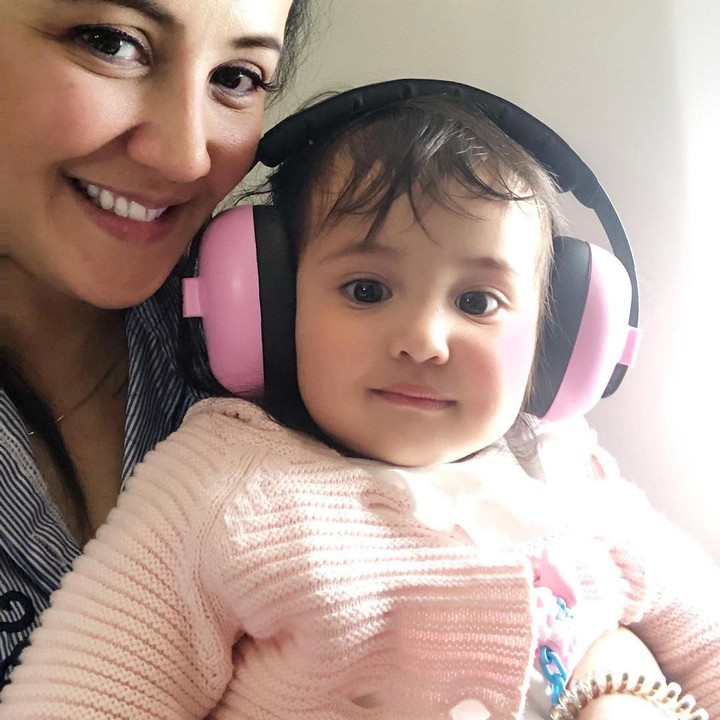 <p>Wanita 44 tahun ini sibuk mengurus putri bungsunya, Andi Kylie Zhivanna Ali. Kyle kini berusia 2 tahun, Bunda. (Foto: Instagram @andisorayabeatrix)</p>