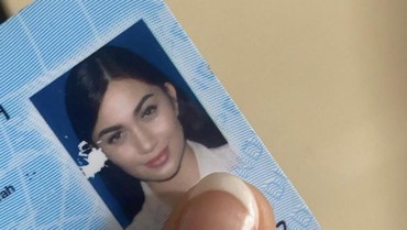 Selain Ariel Tatum, 3 Artis Ini Juga Punya Foto KTP Cantik