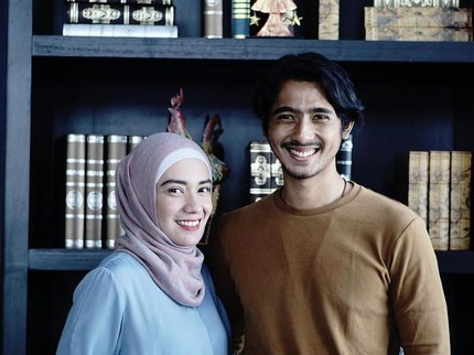 Suami Banyak Penggemar, Istri Arya Saloka Curhat Didoakan Netizen Cerai