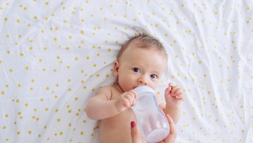 Air Putih Bisa Merusak Ginjal Bayi