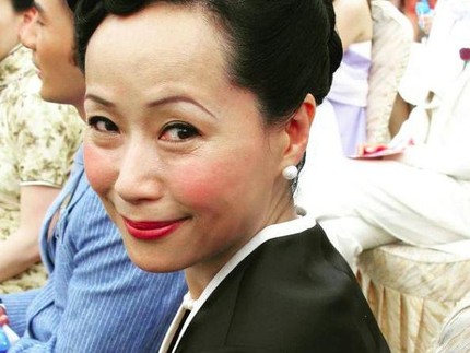 Penampilan Terbaru Cecilia Yip, Pemeran Serial Ular Putih Mengejutkan Publik