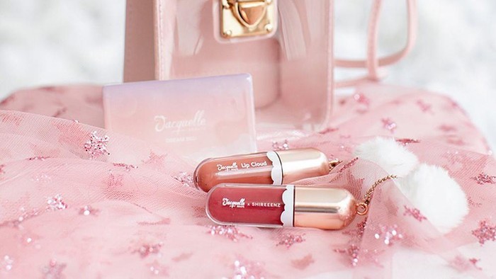 Jacquelle Lip Cloud, Lip Produk dengan Kemasan Pom-Pom Unik Jacquelle Lip Cloud, Lip Produk dengan Kemasan Pom-Pom Unik