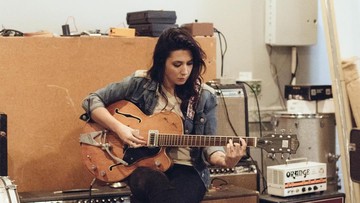 Michelle Branch dan Carmit Bachar