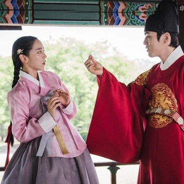 Jadi Pasangan di Drama Korea 'Mr. Queen', Shin Hye Sun Puji Kim Jung Hyun