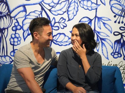7 Potret Harmonis nan Romantis Sarah Sechan & Suaminya yang Tampan