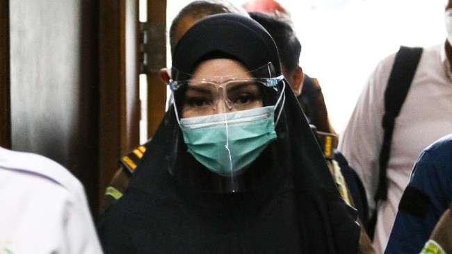 Jaksa Pinangki Sirna Malasari pernah disanksi turun pangkat pada 2012 sebelum terjerat kasus korupsi terkait Djoko Tjandra.