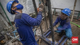 FOTO: Sumur Resapan Alternatif Pengendali Banjir Jakarta