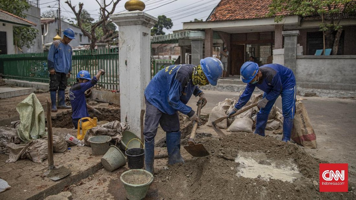 FOTO: Sumur Resapan Alternatif Pengendali Banjir Jakarta