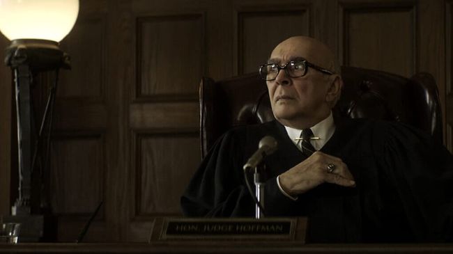 Berikut 5 rekomendasi film tentang korupsi yang dapat ditonton melalui layanan streaming legal, ada The Trial of The Chicago.