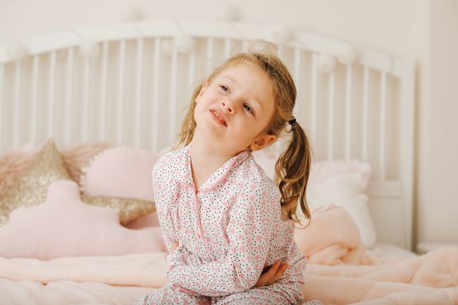 9 Cara Mengobati Sakit Perut Anak Secara Alami, Bunda Perlu Tahu