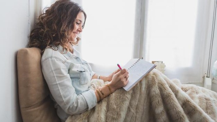 Ini Manfaat yang Akan Didapatkan Jika Rutin Menulis Buku Harian