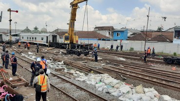 img-title Viral Insiden Ngeri, Ada Gerbong Kereta Meluncur Sendiri Tanpa Lokomotif