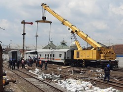 Fakta Tujuh Gerbong Kereta Api Meluncur Sendiri di Malang