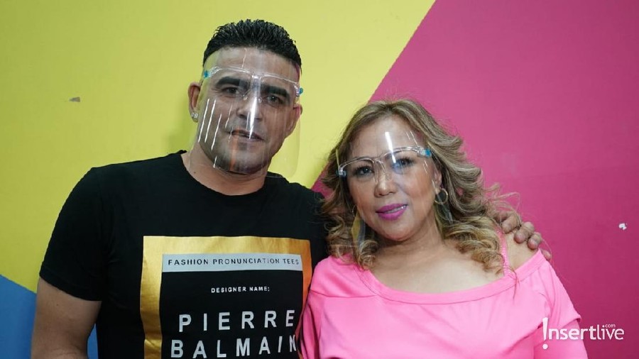 Cristian Gonzales dan Eva