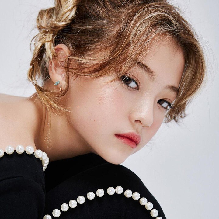 <p>Ella Gross sendiri memang sudah aktif di dunia hiburan meski usianya baru menjelang remaja. (Foto: Instagram @ellagross)</p>
