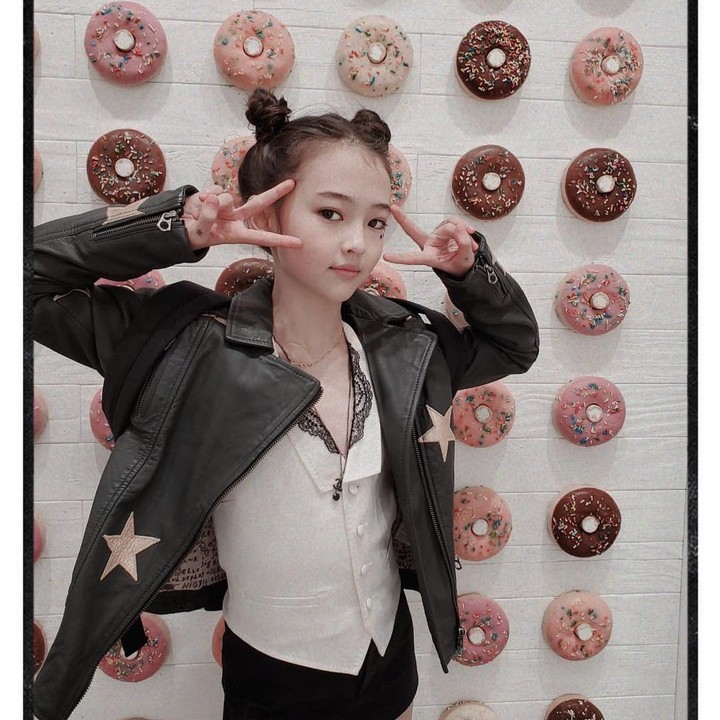 <p>Dikelola sang ibu, akun Instagram milik Ella Gross bahkan sudah terverifikasi dan memiliki lebih dari 3 juta followers lho. (Foto: Instagram @ellagross)</p>