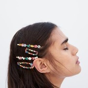 7 Aksesoris Rambut yang Akan Memperindah Penampilan